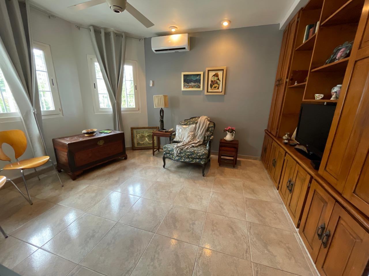 Gallery image 9