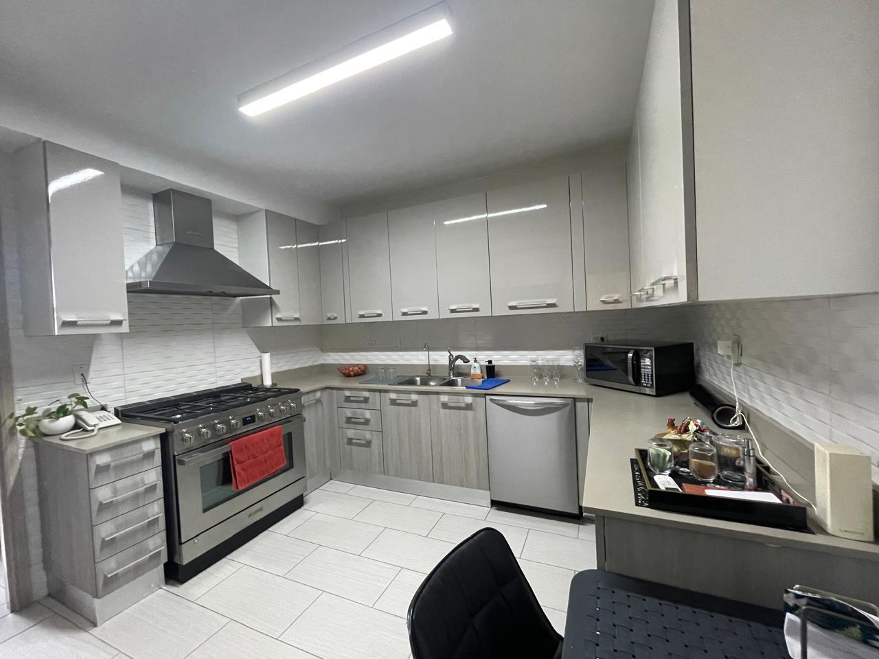 Gallery image 12