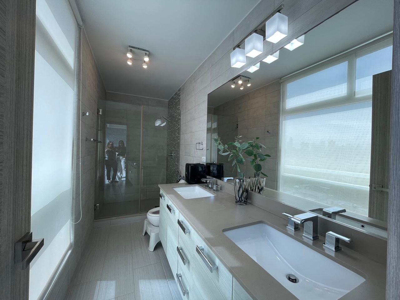 Gallery image 9