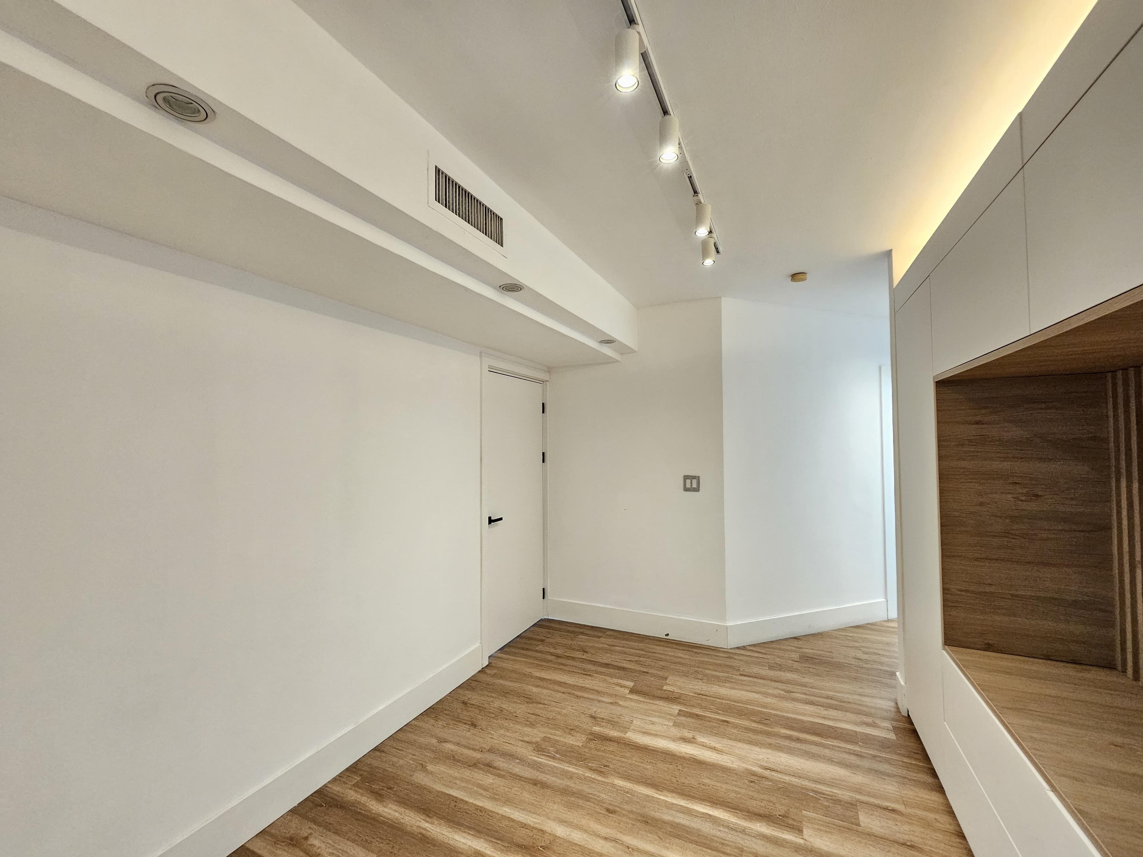 Gallery image 20