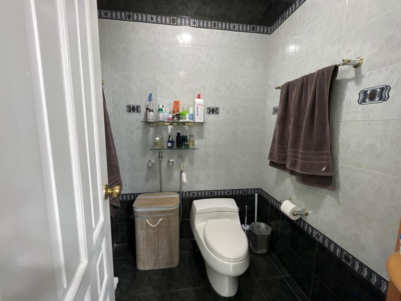 Gallery image 16