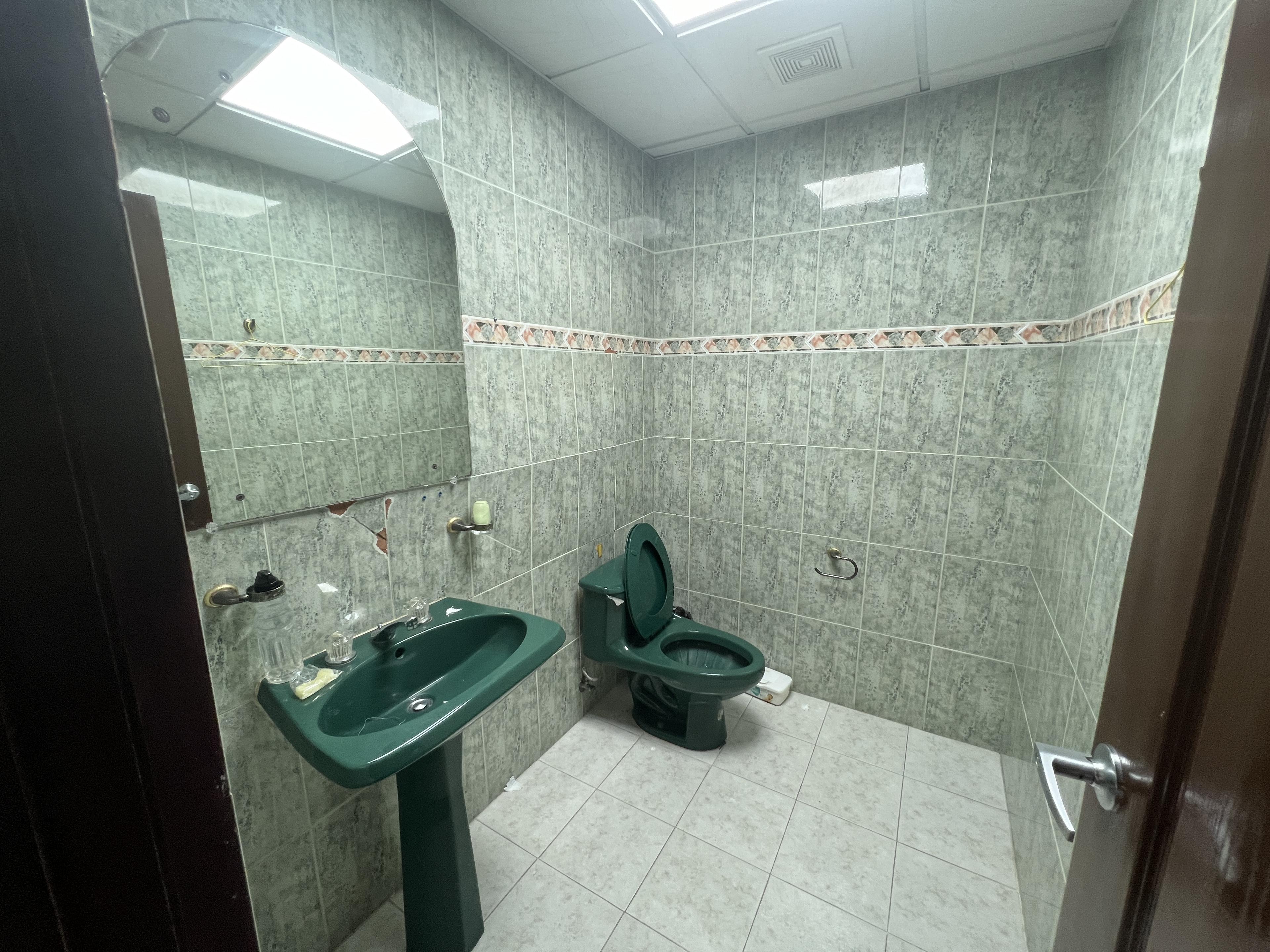 Gallery image 36