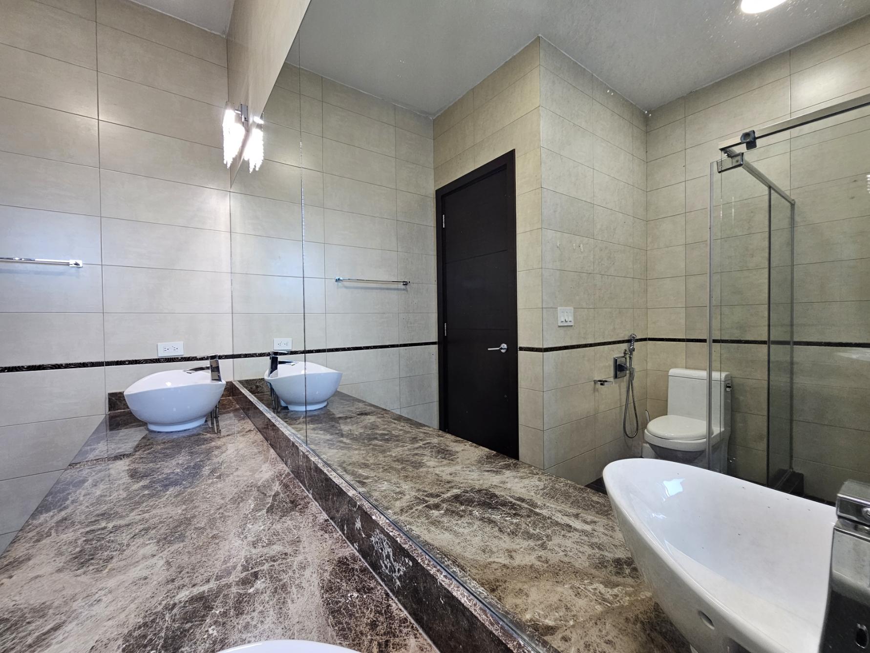 Gallery image 21