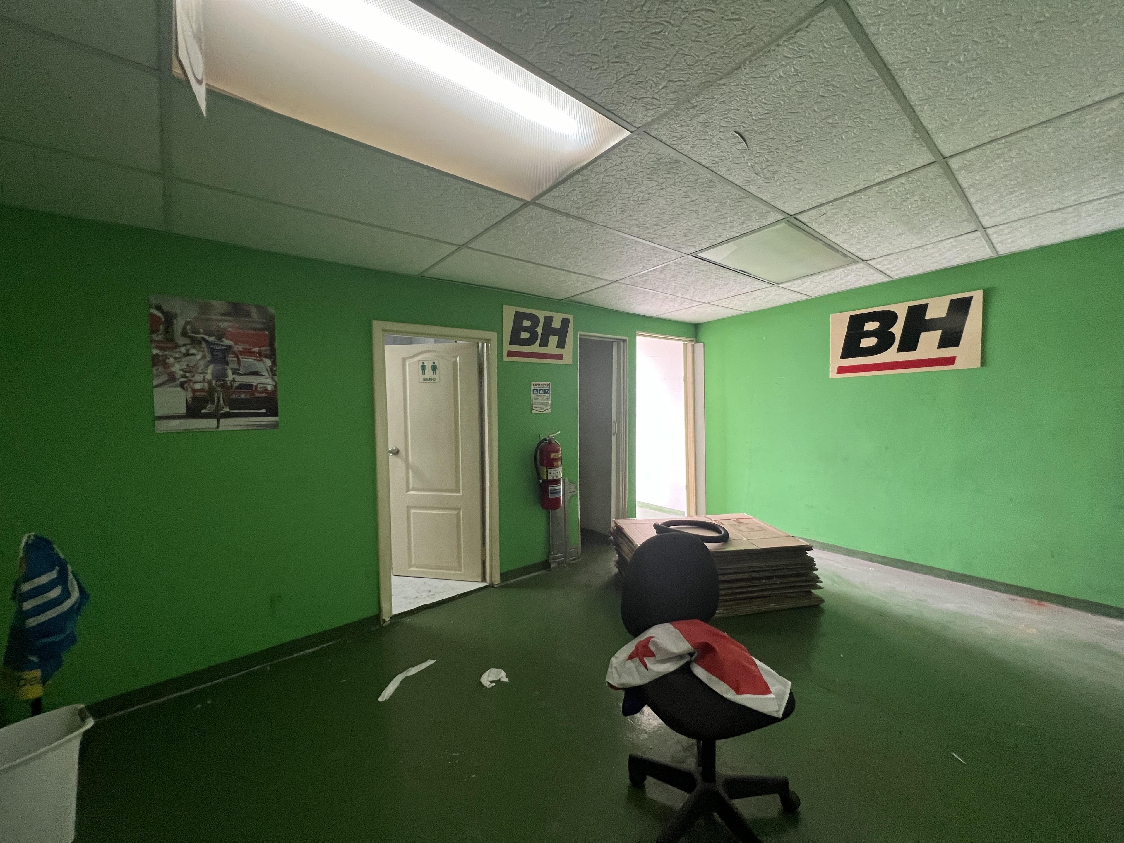 Gallery image 41