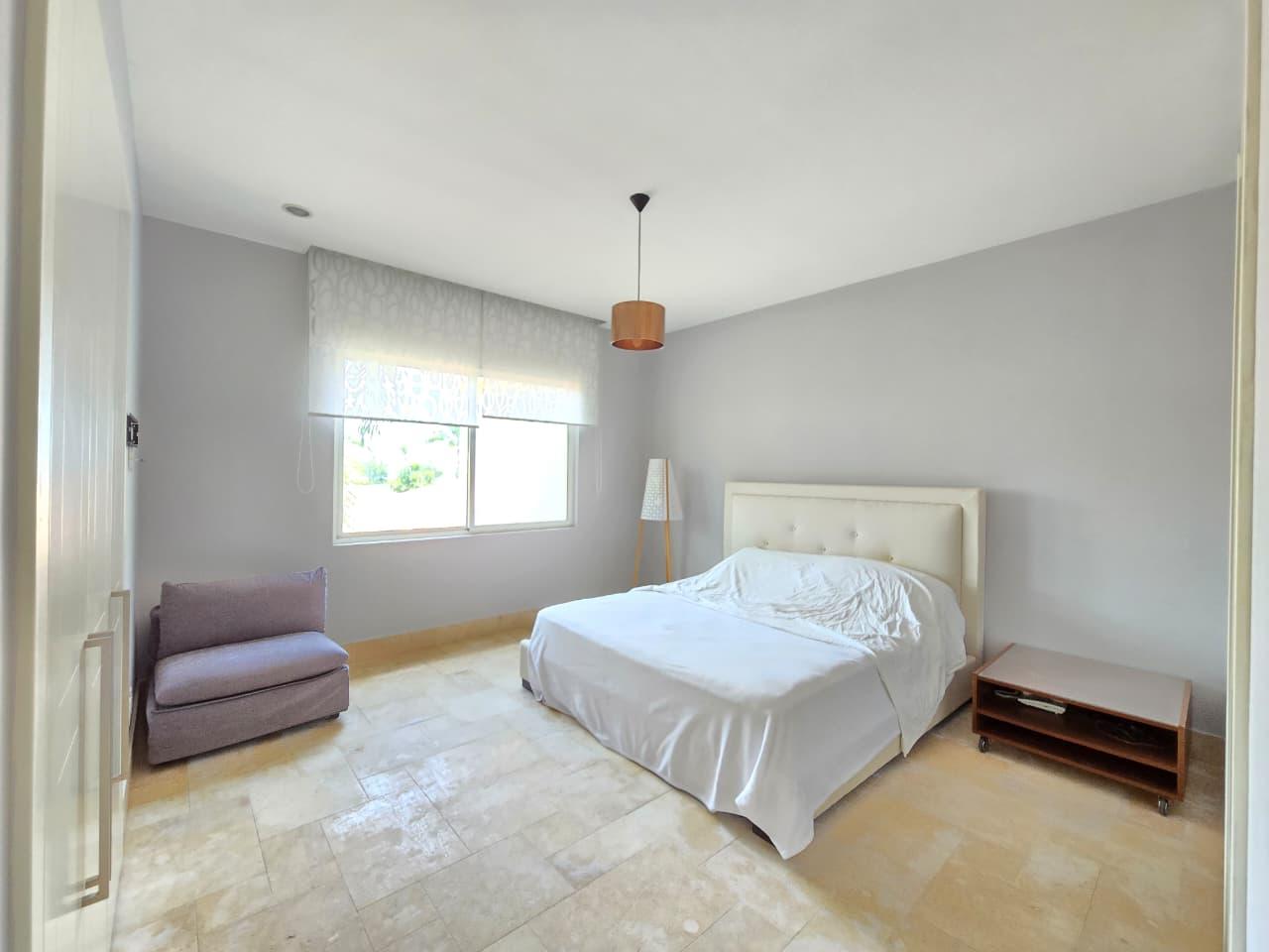 Gallery image 10