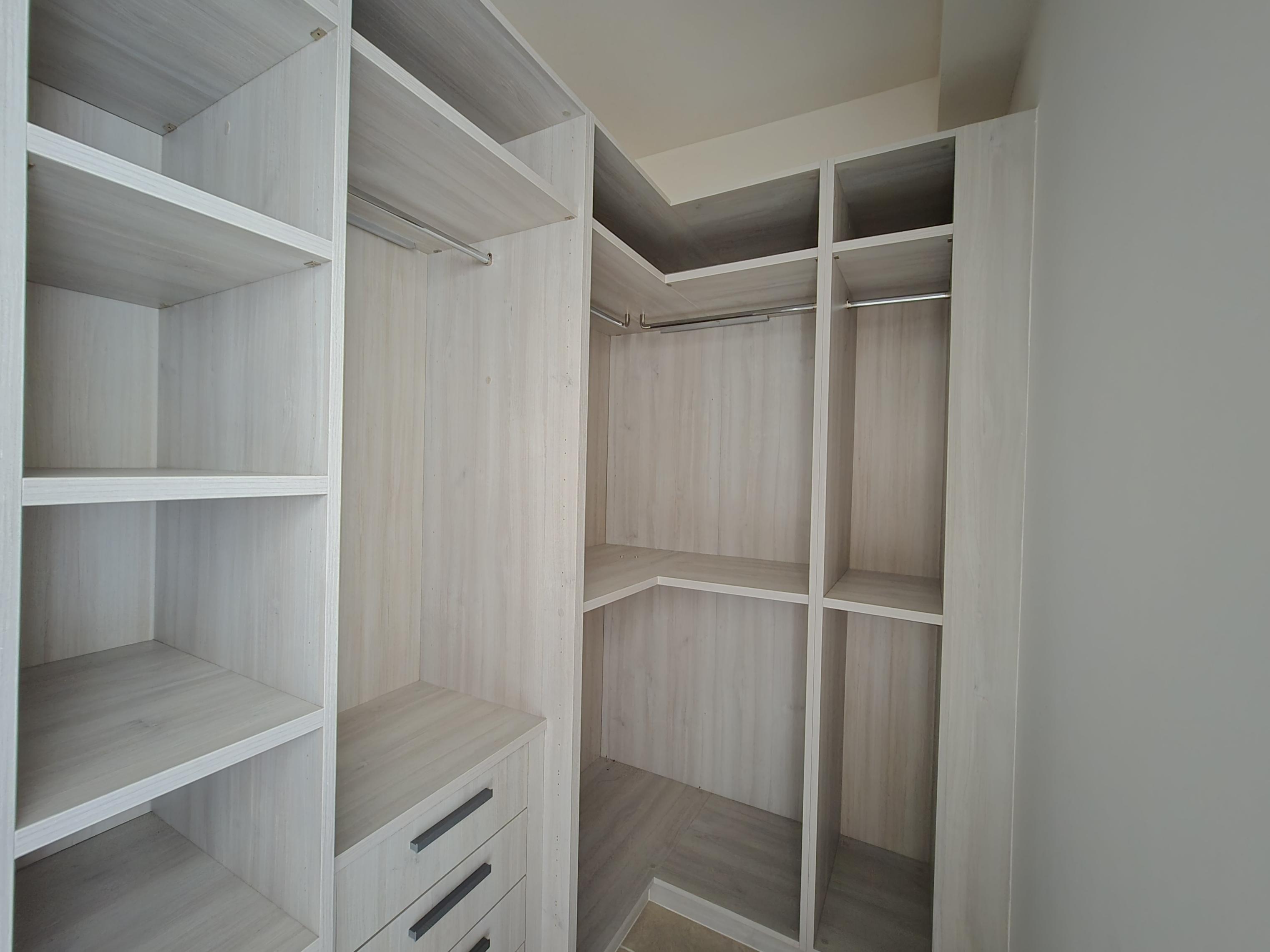Gallery image 15