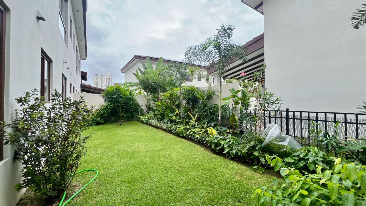 Gallery image 8