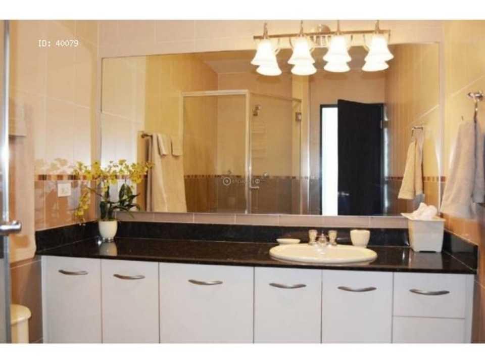 Gallery image 8