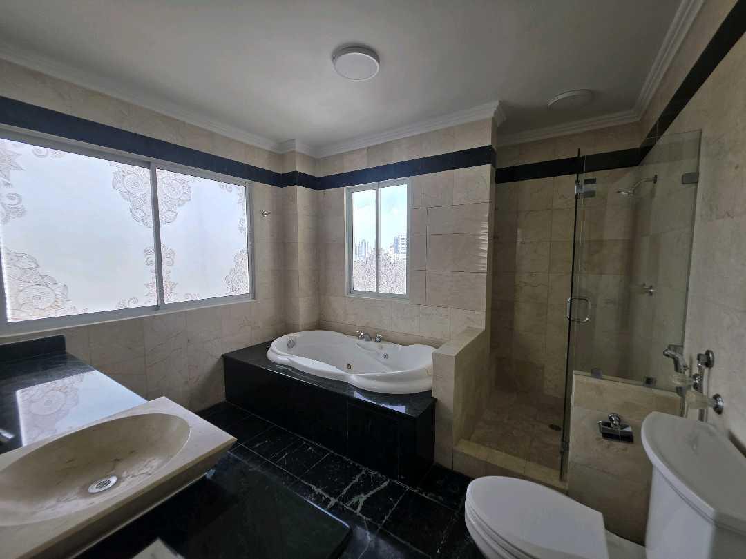 Gallery image 13