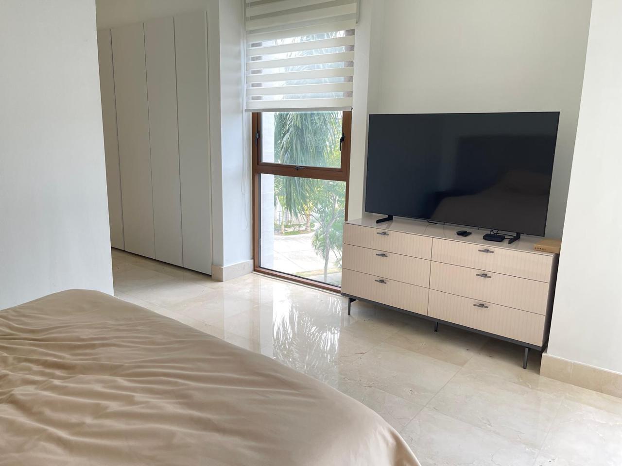 Gallery image 12