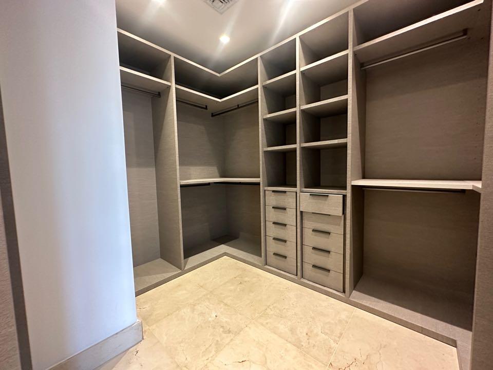 Gallery image 15
