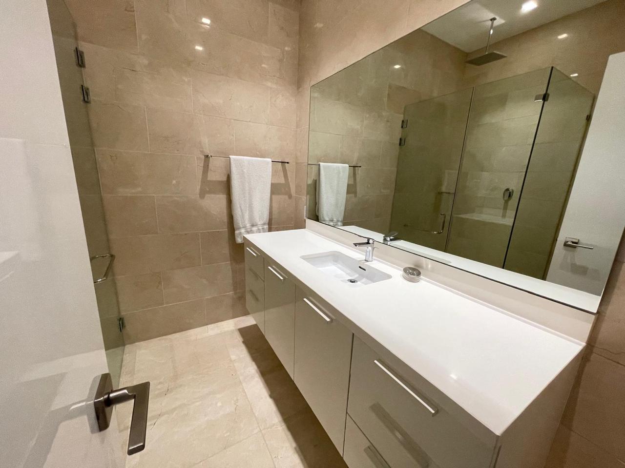 Gallery image 20