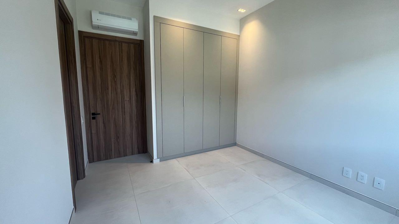 Gallery image 24