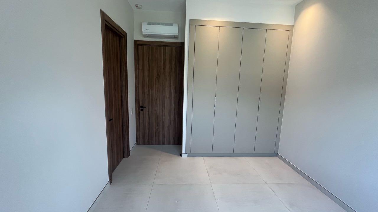 Gallery image 25