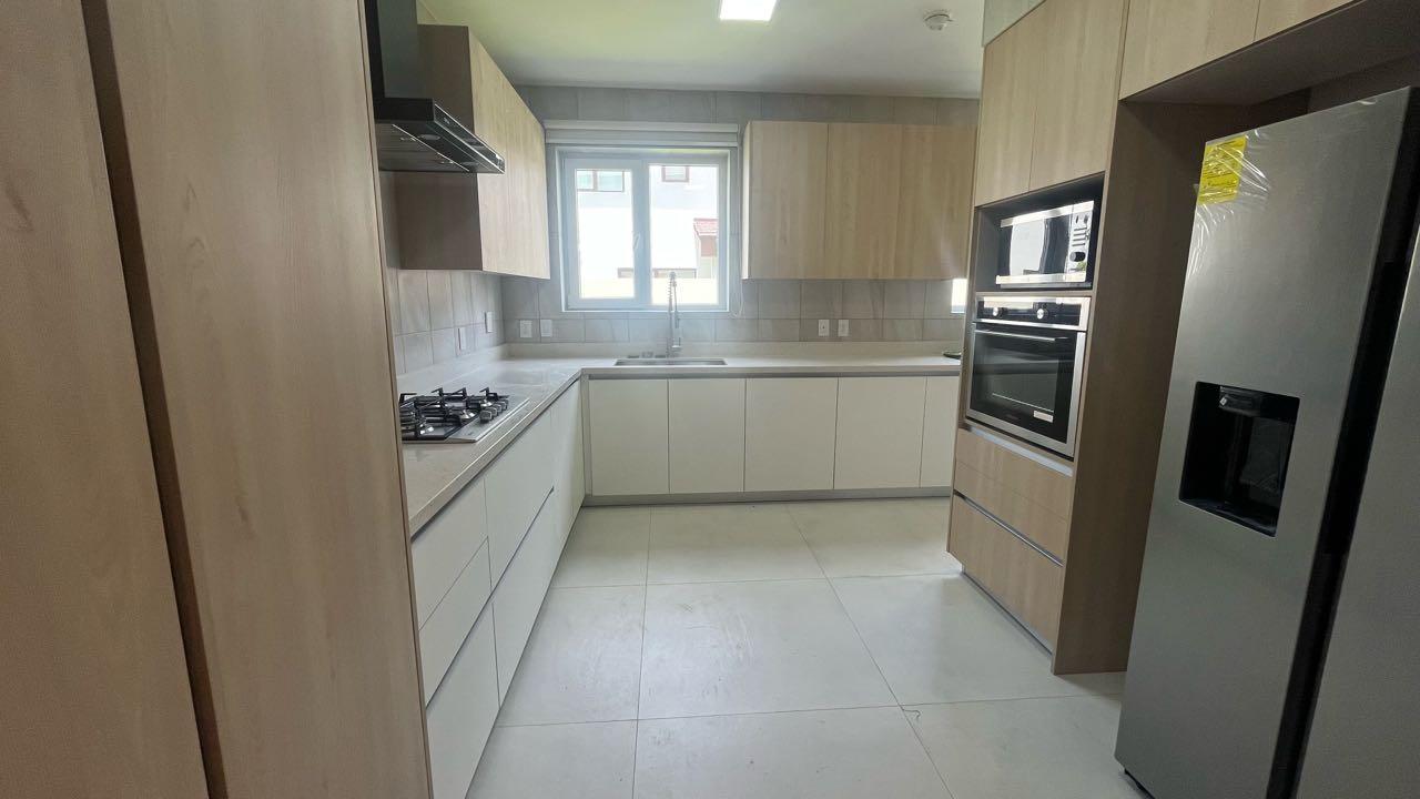 Gallery image 10