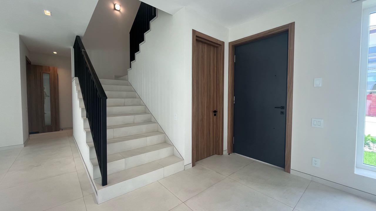 Gallery image 32
