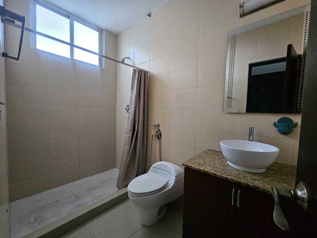 Gallery image 14
