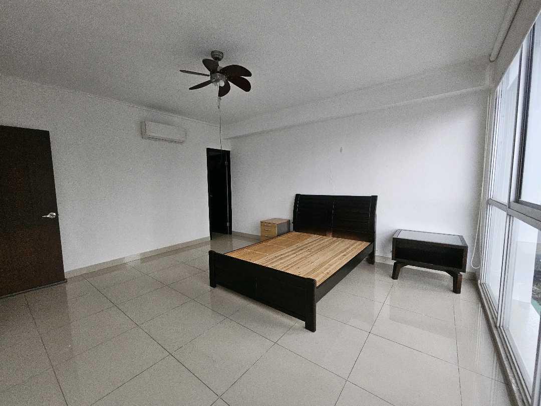 Gallery image 16