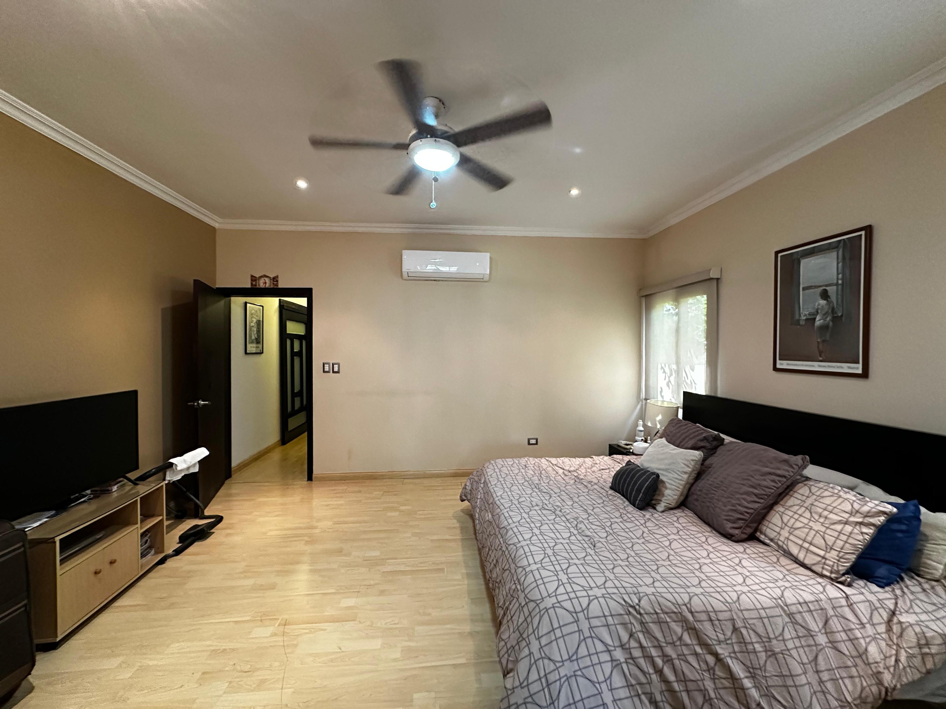 Gallery image 10
